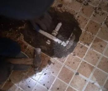 西塞山卫生间漏水维修公司为您分享下卫生间渗水如何处理及注意事项